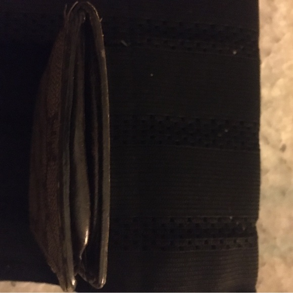 Gucci Coin Pouch - Picture 6 of 7